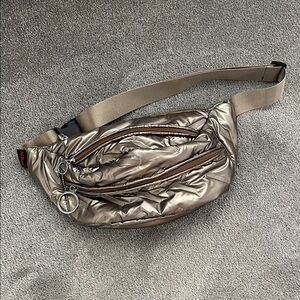 BRAND NEW Metallic Belt Bag/Fanny Pack